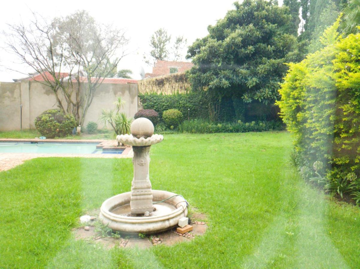 Matina Guest House 约翰内斯堡 外观 照片