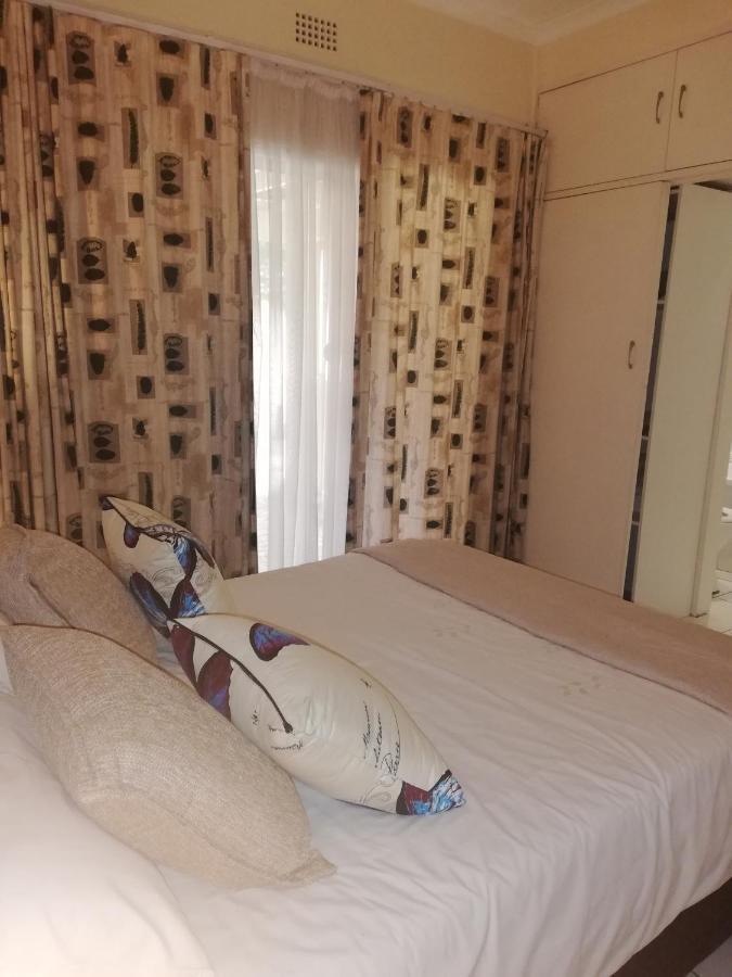 Matina Guest House 约翰内斯堡 外观 照片